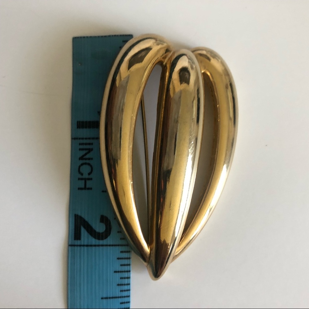 Vintage Gold Tone Heart Shaped Brooch - Picture 3 of 4